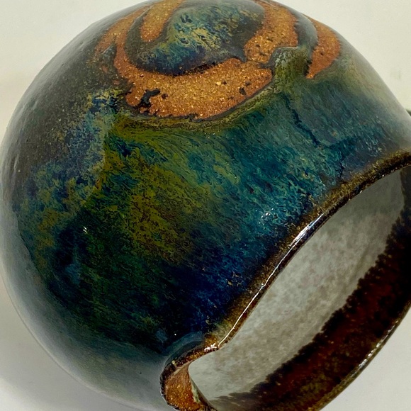 Studio Art Pottery Earthenware Creamer and Sugar Drip Glaze Signed Swan 1975 - Picture 8 of 10